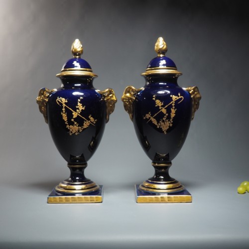 Pair of Vases "Kingsguard" by Gustave Asch