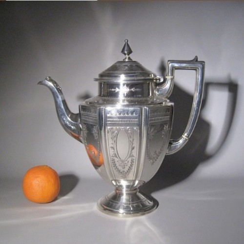Teapot "Old England"