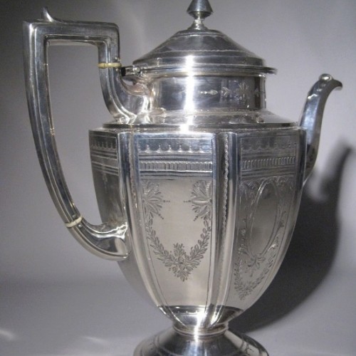 Teapot "Old England"