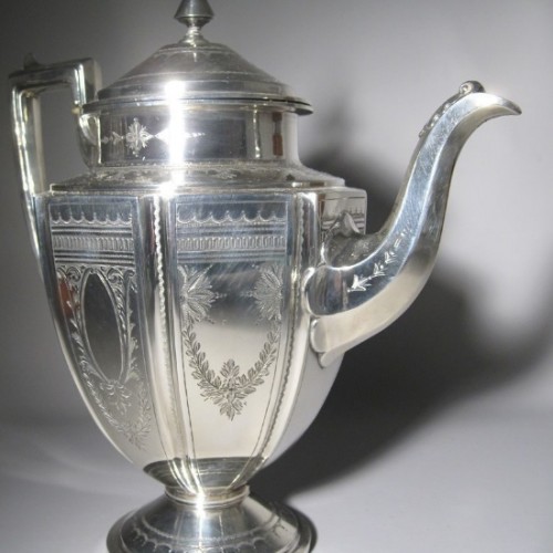 Teapot "Old England"